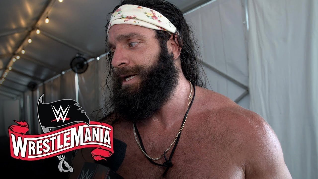 Elias Returns During Monday Night Raw 3240